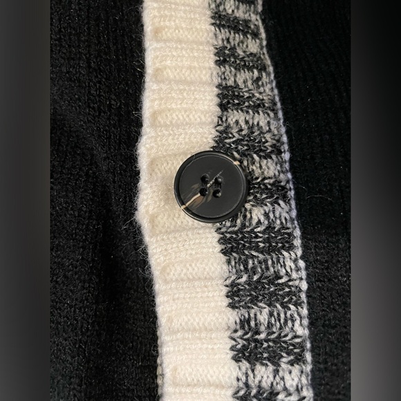 NWT Bloomchic Geometric Black and White Button Down Pocket Cardigan Sz 12 (L) - Picture 7 of 7